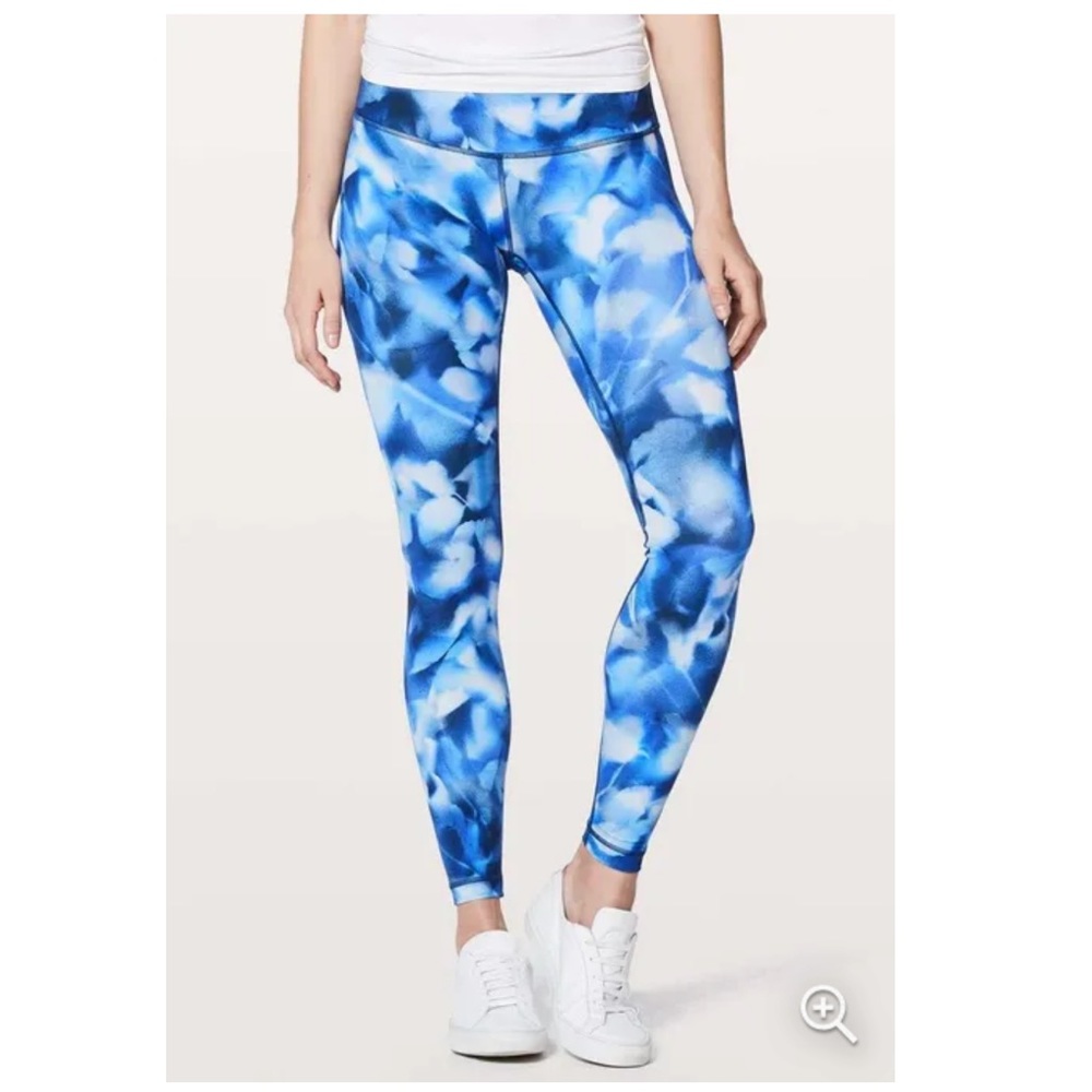 Lululemo athletic